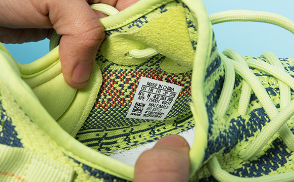 Yeezy Boost 350 V2 Sneaker Interior Tag