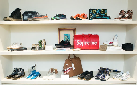Men's Supreme Sneakers SoHo Shopping