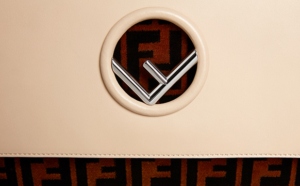 RealStyle | Real Fendi Logo Bag