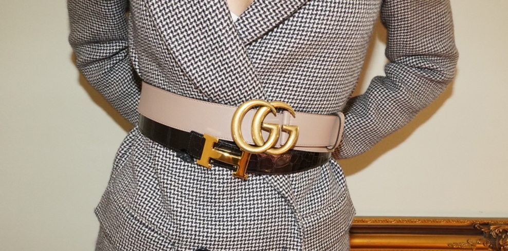 FORGET THE LOGO BAG. IT'S ALL ABOUT THE LOGO BELT.